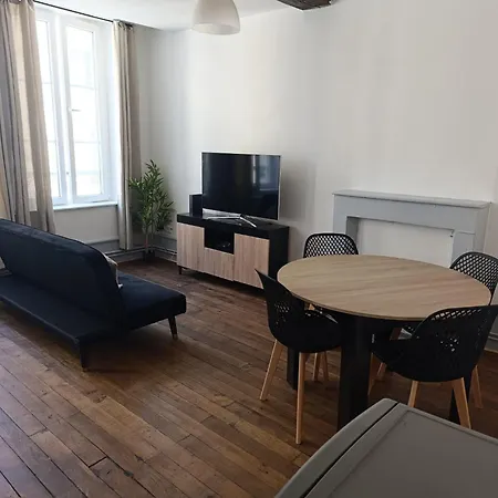 Cosy Du Chateau Sedan