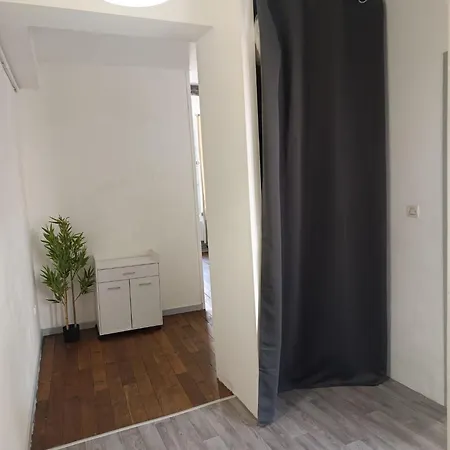 Апартаменты Cosy Du Chateau *