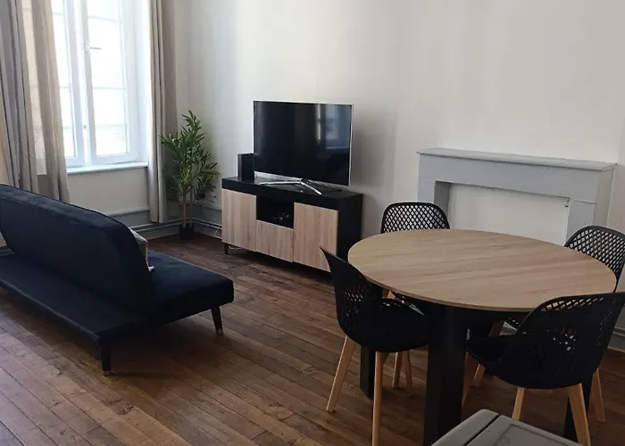 Cosy Du Chateau Sedan